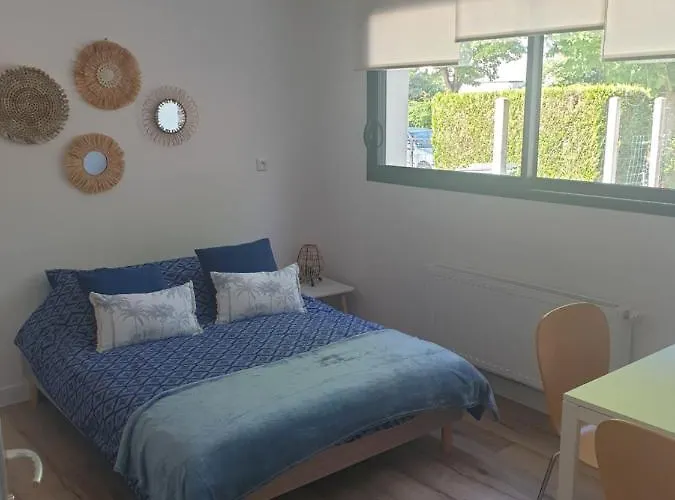 Henriville N °1 Apartment *